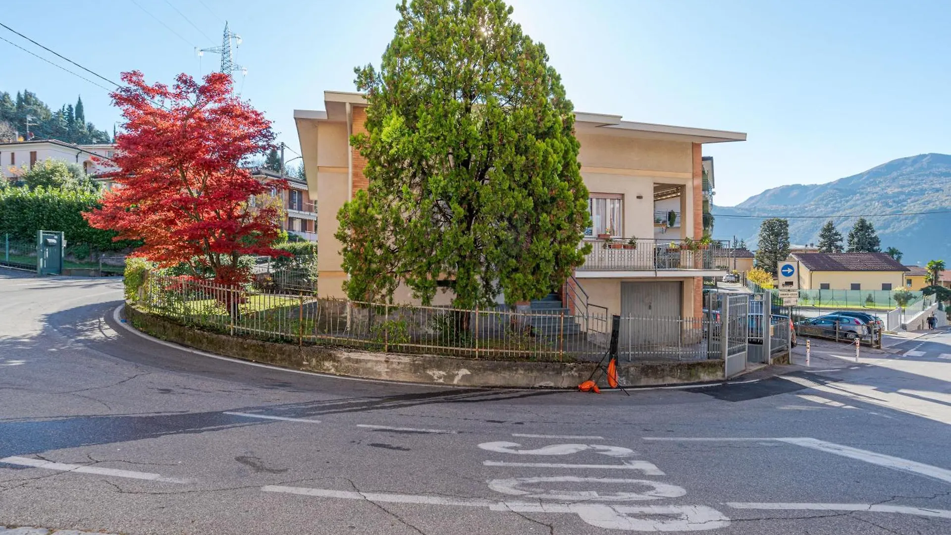 Cosy Apartment With 2 Balconies In Lierna Italien