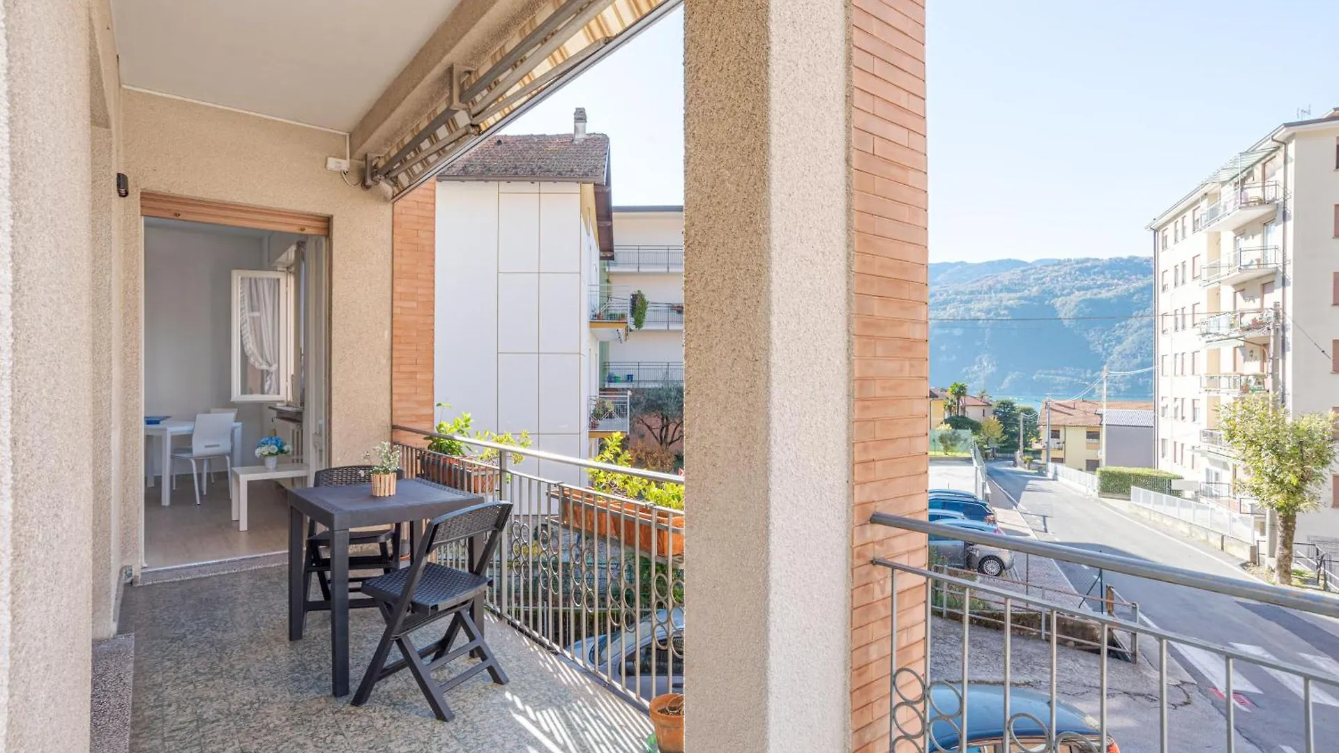 Cosy Apartment With 2 Balconies In Lierna 0*,